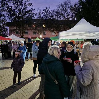 39701380-5406-438f-9a19-0158c2e34925