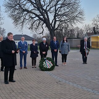 f9332f0f-0288-474b-a4ba-cd424ba6ecf8