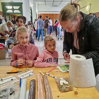 da7ffe88-4733-4279-bef8-8791e572cc63