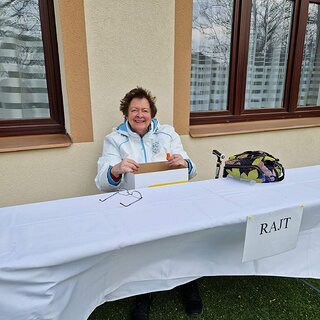 e502cb55-d6f5-4a6c-9d0b-6d59ee67020f